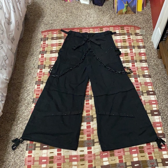 🔗🖤 Tripp NYC Black Chain Jeans 🔗🖤 - Picture 5 of 7